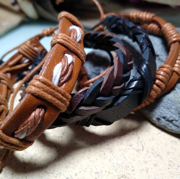Set 4 Real Leather Adjustable Bracelets - Picture 2 of 3